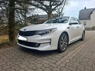 Gebraucht Kia Optima Spirit 141 PS (103 kW) 2016 Weiß Limousine
