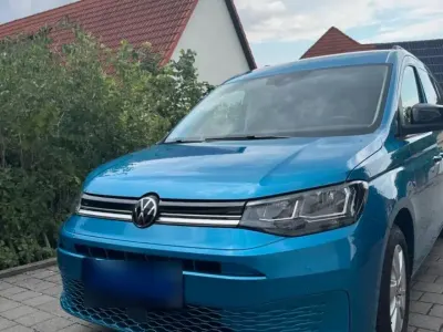 Gebraucht VW Caddy Maxi Life 116 PS (85 kW) 2022 Blau Van / Kleinbus