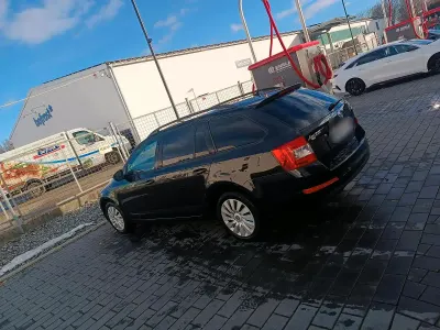 Gebraucht Skoda Octavia 150 PS (110 kW) 2015 Schwarz Kombi