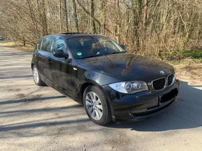 Gebraucht BMW 116 122 PS (89 kW) 2009 Schwarz Kleinwagen