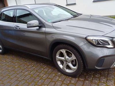 Mercedes GLA180