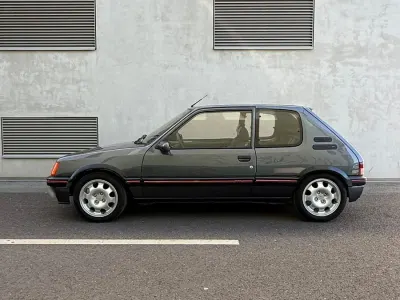 Gebraucht Peugeot 205 GTi 60 PS (44 kW) 1992 Grau Kleinwagen