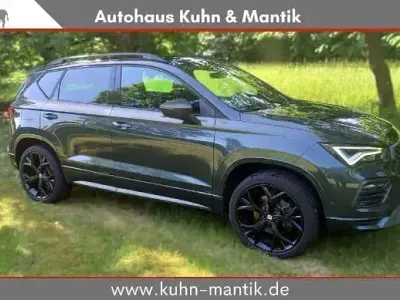 Używany Seat Ateca FR 150 KM (110 kW) 2022 "camouflage" gr]n SUV