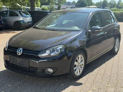 Gebraucht VW Golf VI Trendline 105 PS (77 kW) 2011 Schwarz Kleinwagen
