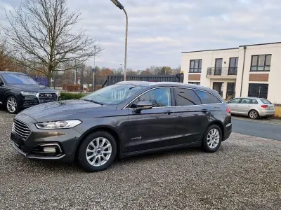 Używany Ford Mondeo 140 KM (102 kW) 2019 Szary Sedan/Limuzyna