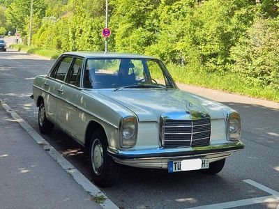 Second-hand Mercedes W114 120 CP (88 kW) 1972 Alb Berlinǎ