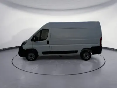 Neu Peugeot Boxer 140 PS (102 kW) 2025 Weiß Van