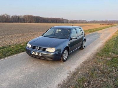 Gebraucht VW Golf IV Pacific 101 PS (74 kW) 2003 Blau Limousine