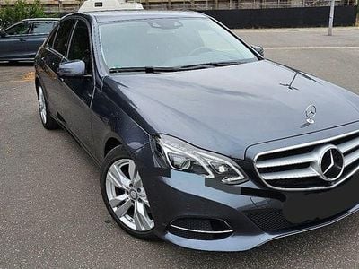 Gebraucht Mercedes E300 Avantgarde 231 PS (169 kW) 2015 Grau Limousine