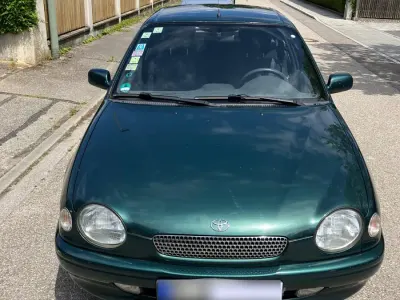 Gebraucht Toyota Corolla 110 PS (80 kW) 1999 Grün Limousine
