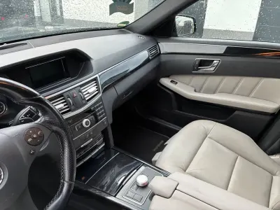 Gebraucht Mercedes E300 Avantgarde 231 PS (169 kW) 2011 Schwarz Limousine