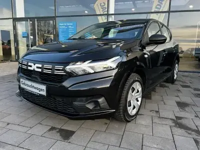 Second-hand Dacia Sandero Essentiel 67 CP (49 kW) 2024 Negru Berlinǎ
