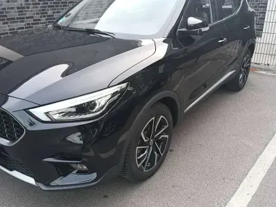 Gebraucht MG ZS Luxury 111 PS (81 kW) 2024 Schwarz SUV
