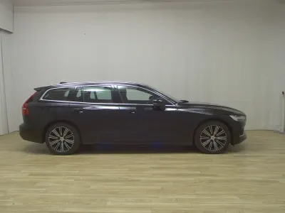 Second-hand Volvo V60 Inscription 341 CP (250 kW) 2021 Negru Break