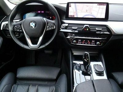 Gebraucht BMW 520 Sport Line 190 PS (139 kW) 2020 Grau Kombi