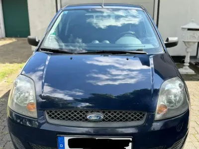 Gebraucht Ford Fiesta 60 PS (44 kW) 2008 Blau Kleinwagen