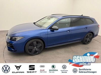 Gebraucht VW Passat R-line 272 PS (200 kW) 2024 Blue metallic Kombi