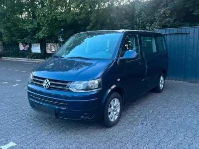 Gebraucht VW Multivan 140 PS (102 kW) 2011 Blau Van / Kleinbus