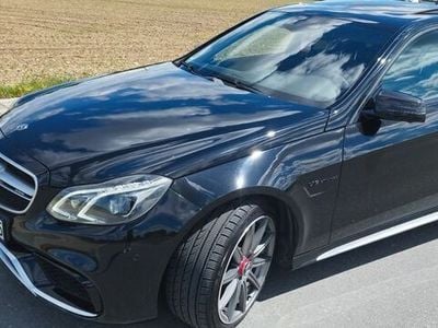 Mercedes E63 AMG
