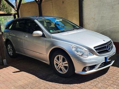 Mercedes R320