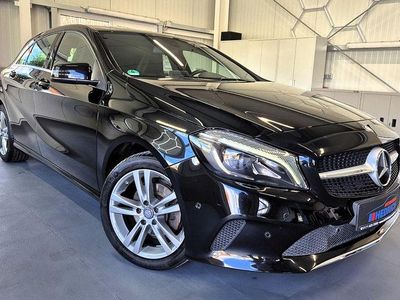 Schwarz Gebraucht 2016 Mercedes A200 Urban Limousine | 15.990 € (Etwas zu teuer)