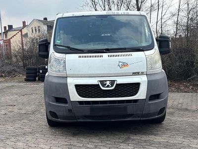 Gebraucht Peugeot Boxer 156 PS (114 kW) 2010 Weiß Van