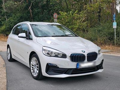 BMW 225