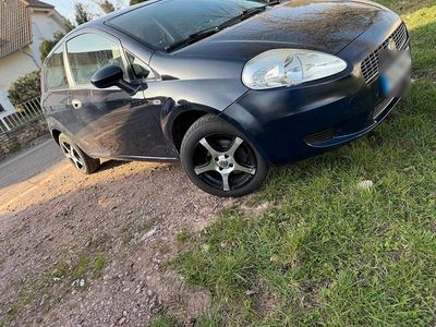 Gebraucht Fiat Punto 65 PS (47 kW) 2009 Blau Kleinwagen