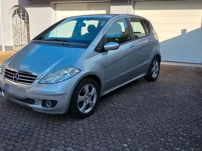 Gebraucht Mercedes A150 Avantgarde 95 PS (69 kW) 2005 Silber Kleinwagen
