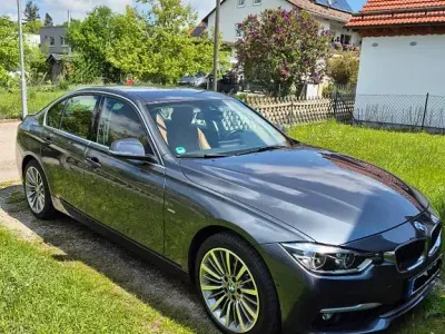 Używany BMW 330 Luxury Line 252 KM (185 kW) 2018 Szary Sedan/Limuzyna