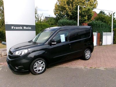 Colore esterno (schwarz) Gebraucht 2017 Fiat Doblò Van / Kleinbus | 9.490 € (Fairer Preis)