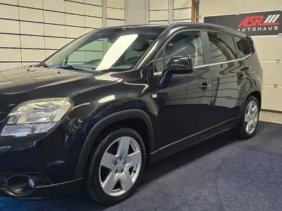 Używany Chevrolet Orlando LTZ 141 KM (103 kW) 2013 Czarny Minivan