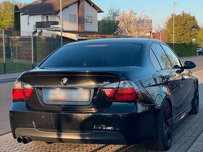 Gebraucht BMW 325 M Sport 218 PS (160 kW) 2006 Schwarz Limousine