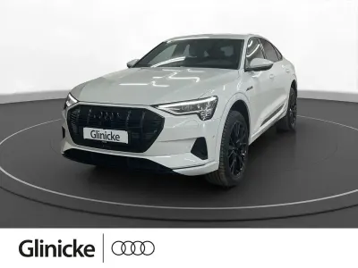 Gebraucht Audi e-tron Sportback Advanced 300 kW (408 PS) 2023 Gletscherweiß metallic SUV