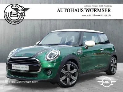 Gebraucht Mini Cooper Hatch 136 PS (100 kW) 2020 British racing green Kleinwagen