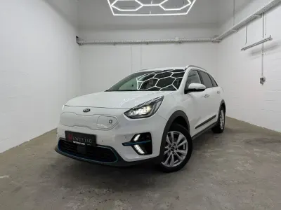 Gebraucht Kia e-Niro Spirit 150 kW (204 PS) 2021 Weiß SUV
