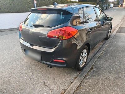 Second-hand Kia Ceed GT 99 CP (72 kW) 2012 Gri Berlinǎ