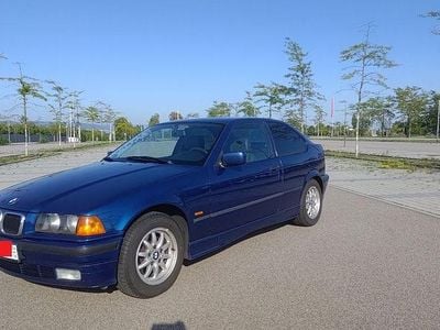 Gebraucht BMW 316 Compact Sport Line 105 PS (77 kW) 2000 Blau Kleinwagen