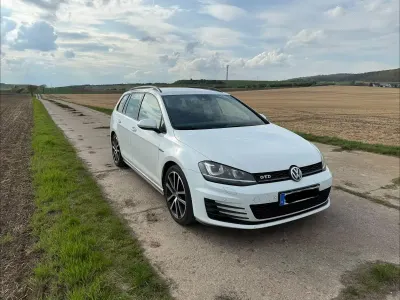 Gebraucht VW Golf VII GTD 184 PS (135 kW) 2016 Weiß Kombi