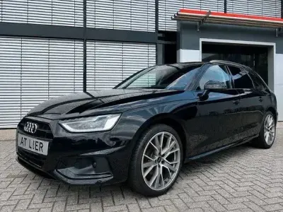 Gebraucht Audi A4 Advanced 136 PS (100 kW) 2023 Schwarz Kombi
