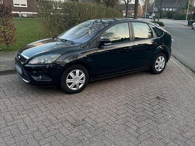 Gebraucht Ford Focus 101 PS (74 kW) 2010 Schwarz Limousine