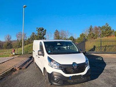 Gebraucht Renault Trafic 120 PS (88 kW) 2019 Weiß Van / Kleinbus