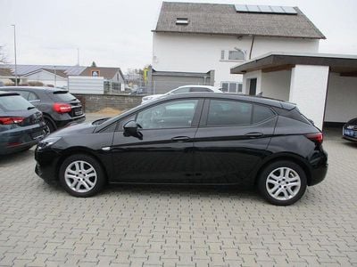 Schwarz Gebraucht 2022 Opel Astra Limousine | 10.999 € (Fairer Preis)