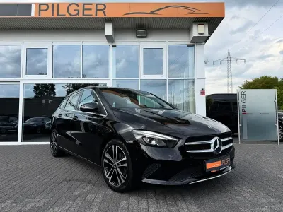 Gebraucht Mercedes B180 Edition 136 PS (100 kW) 2019 Schwarz Van / Kleinbus