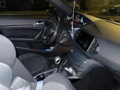 Gebraucht Peugeot 308 120 PS (88 kW) 2016 Schwarz Kombi