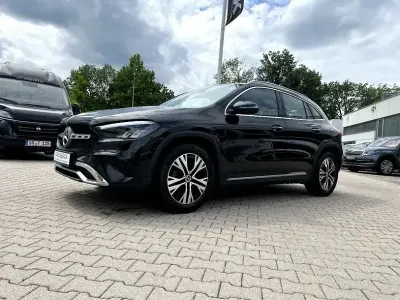 Gebraucht Mercedes GLA200 Progressive 163 PS (119 kW) 2025 Nachtschwarz SUV