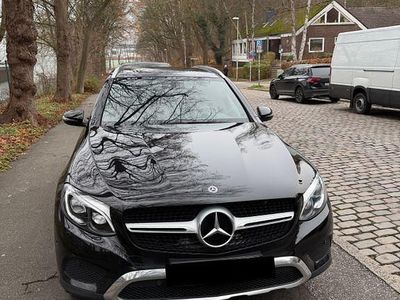Schwarz Gebraucht 2017 Mercedes GLC250 AMG line SUV | 26.000 € (Guter Preis)