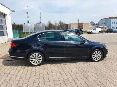 Usata VW Passat R-line 170 CV (125 kW) 2013 Nero Berlina