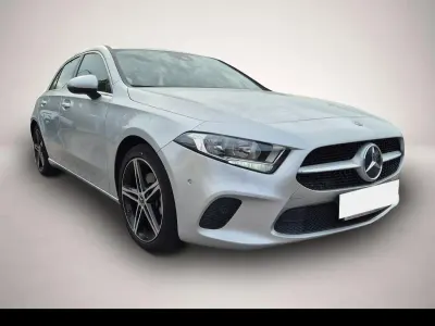 Gebraucht Mercedes A200 Progressive 163 PS (119 kW) 2018 Manufacturer Limousine
