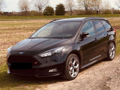 gebraucht Ford Focus 2,0TDCi ST Powers Leder-Sp-Paket Turni...